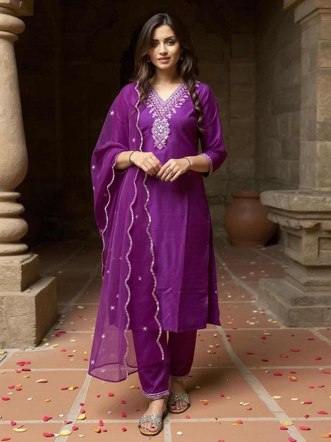 Dhiyona IE Ethnic Motifs Yoke Design Thread Work Kurta With Trousers & Dupatta