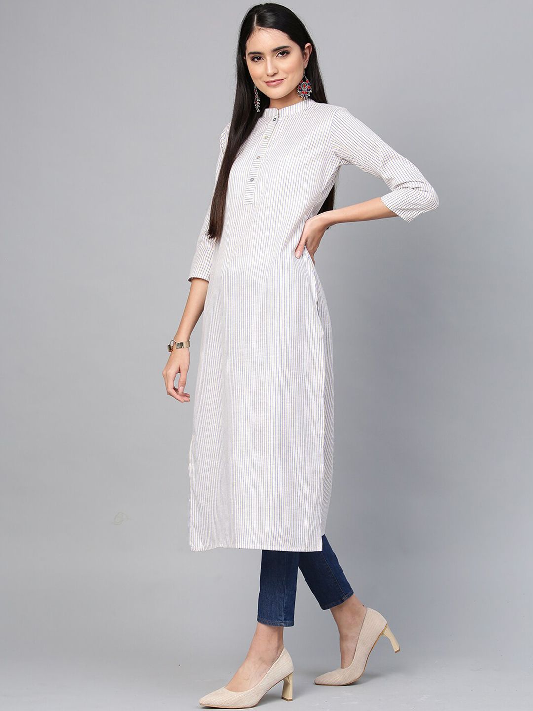 Dhiyona IE Women Blue & White Striped Cotton Kurta