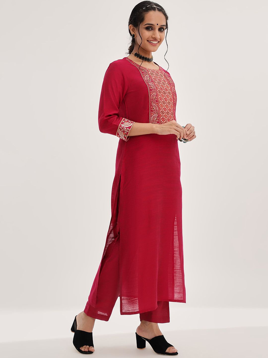 Dhiyona VA Women'sEthnic Motifs Yoke Design Straight Kurta & Trousers With Dupatta