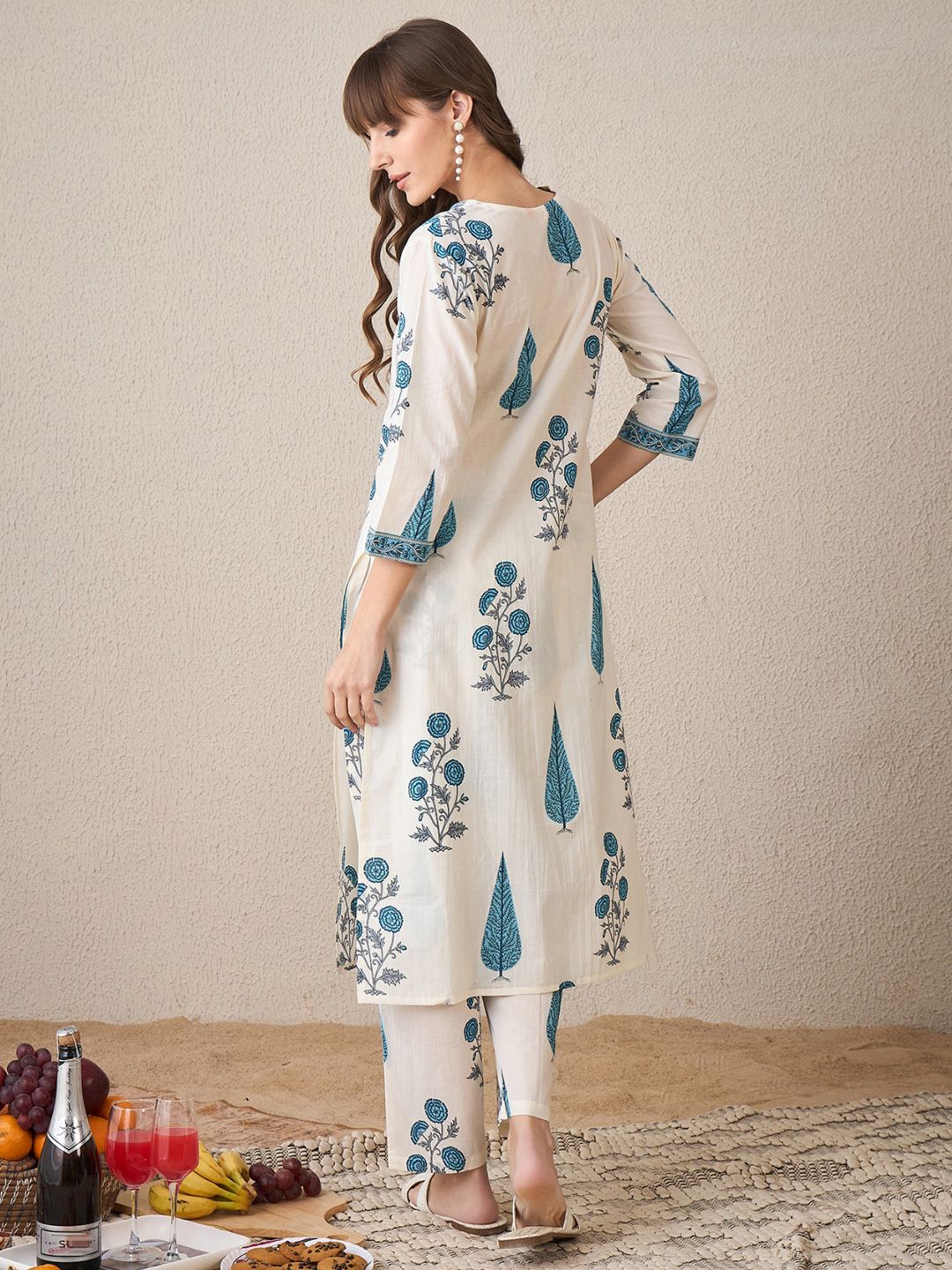 Floral Printed V-Neck Pure Cotton Kurta With Trouser