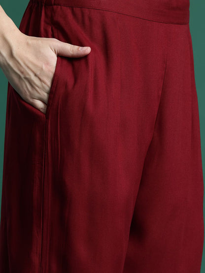 Dhiyona IE Ethnic Motifs Embroidered Thread Work Kurta With Trousers & Dupatta