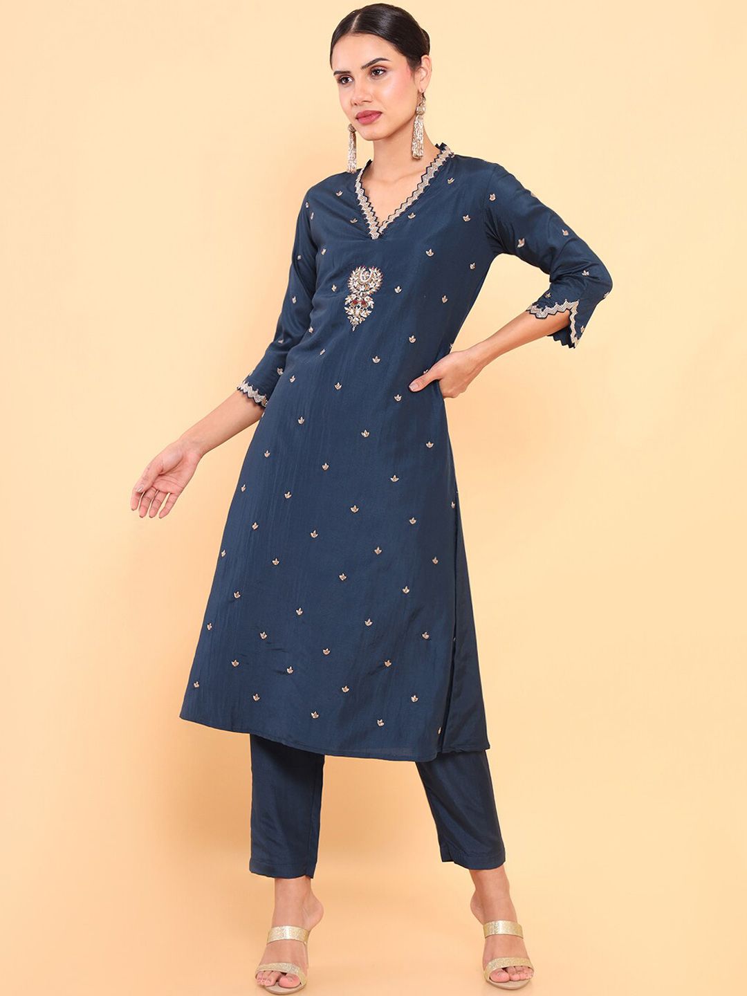 Dhiyona SO Women's Women Navy Blue Floral Embroidered Thread Work Pure Silk Kurta with Trousers