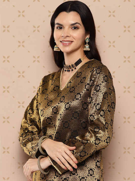 Dhiyona SN Women's Zari Woven Gotta Patti Detailed Brocade Kurta with Trousers