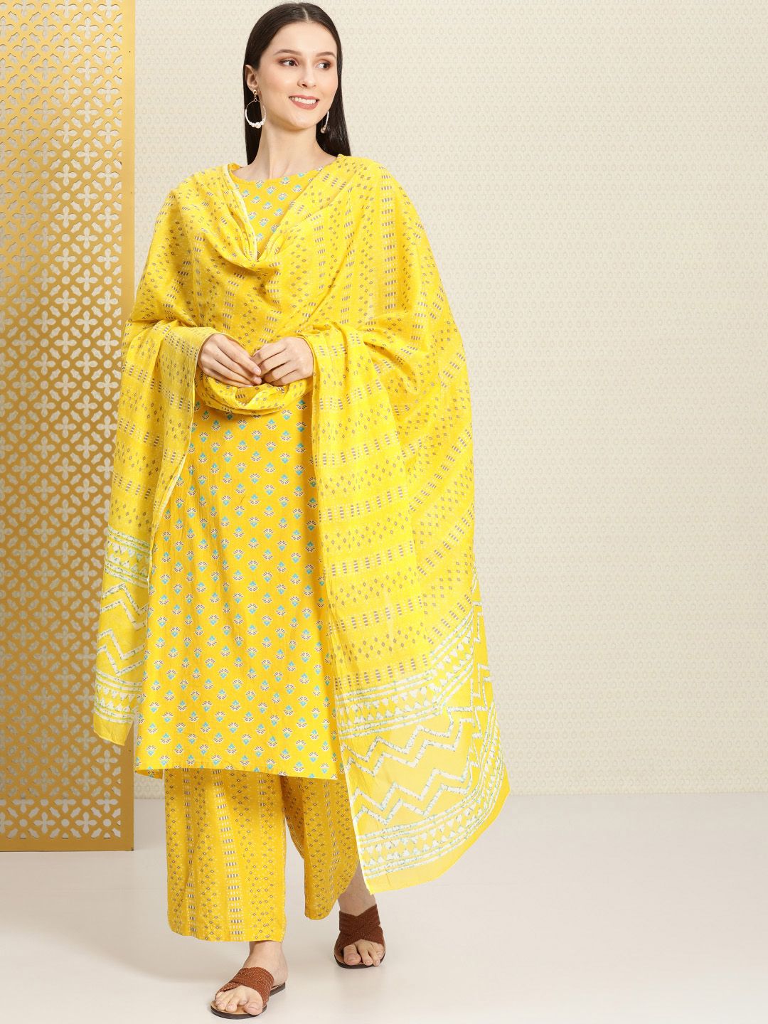 Dhiyona PD Women Women Yellow Printed Cotton Rozana Kurta with Palazzos & With Dupatta