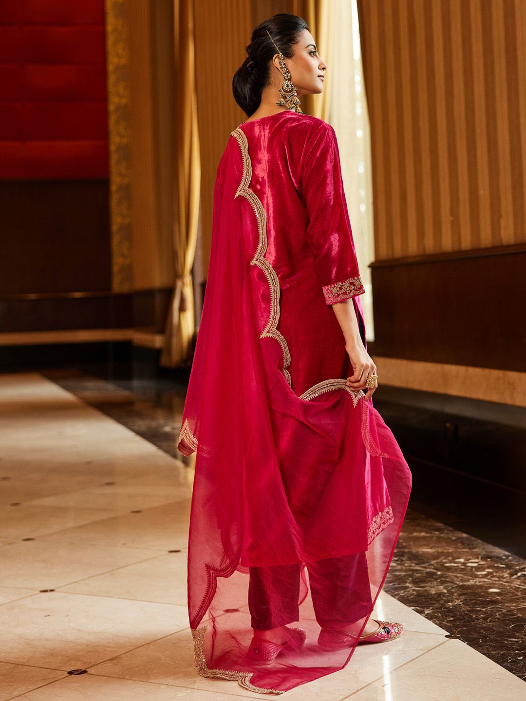 Women Ethnic Motifs Embroidered Regular Sequinned Velvet Kurta with Trousers & With Dupatta