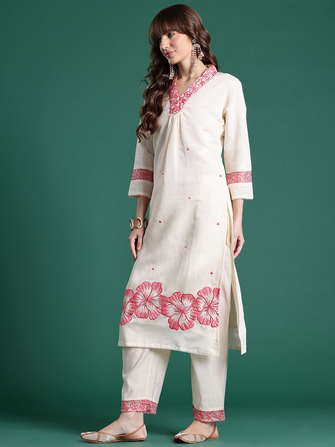 Floral Embroidered Pleated Thread Work Kurta with Trousers & With Dupatta