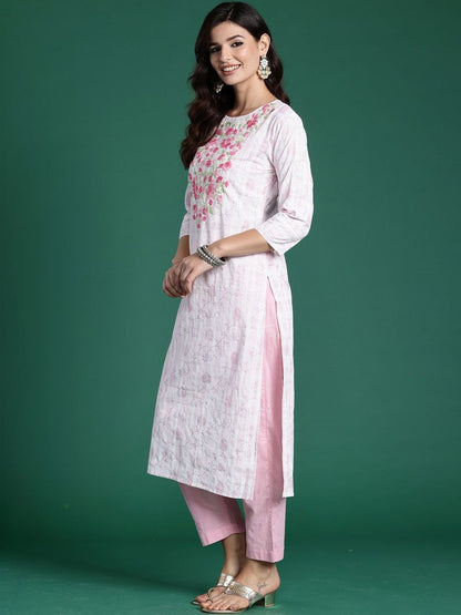 Women Floral Printed Regular Thread Work Pure Cotton Kurta with Trousers & With Dupatta