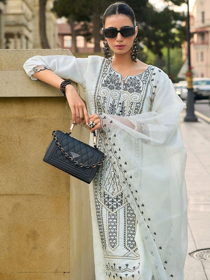 Women Floral Embroidered Kurta with Trousers & Dupatta