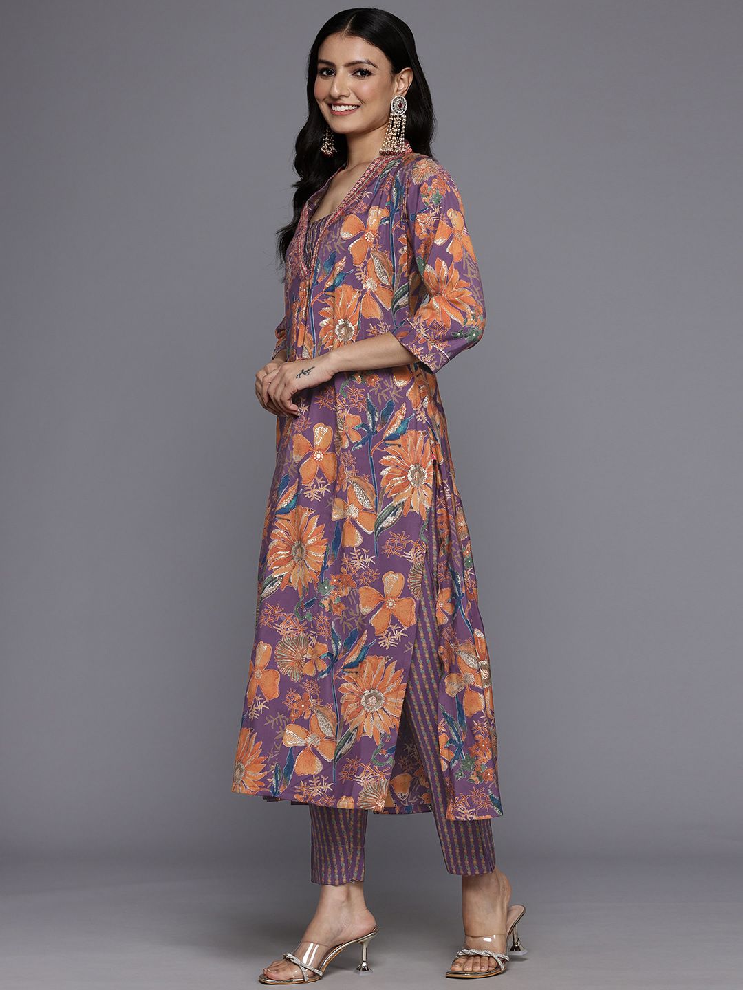 Dhiyona VA Women'sEthnic Floral Printed Sequinned Kurta With Trousers & Dupatta