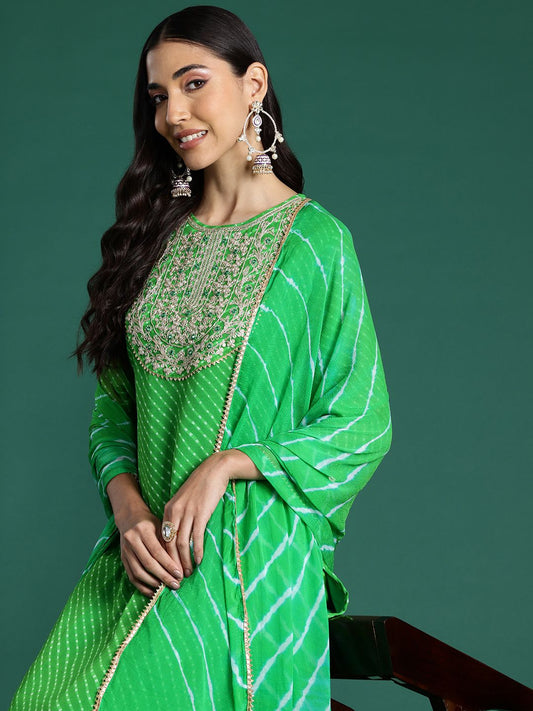 Dhiyona IE Leheriya Printed Zari Kurta With Trousers & Dupatta