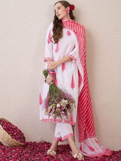 Floral Printed Round Neck Pure Cotton Straight Kurta With Trousers & Dupatta