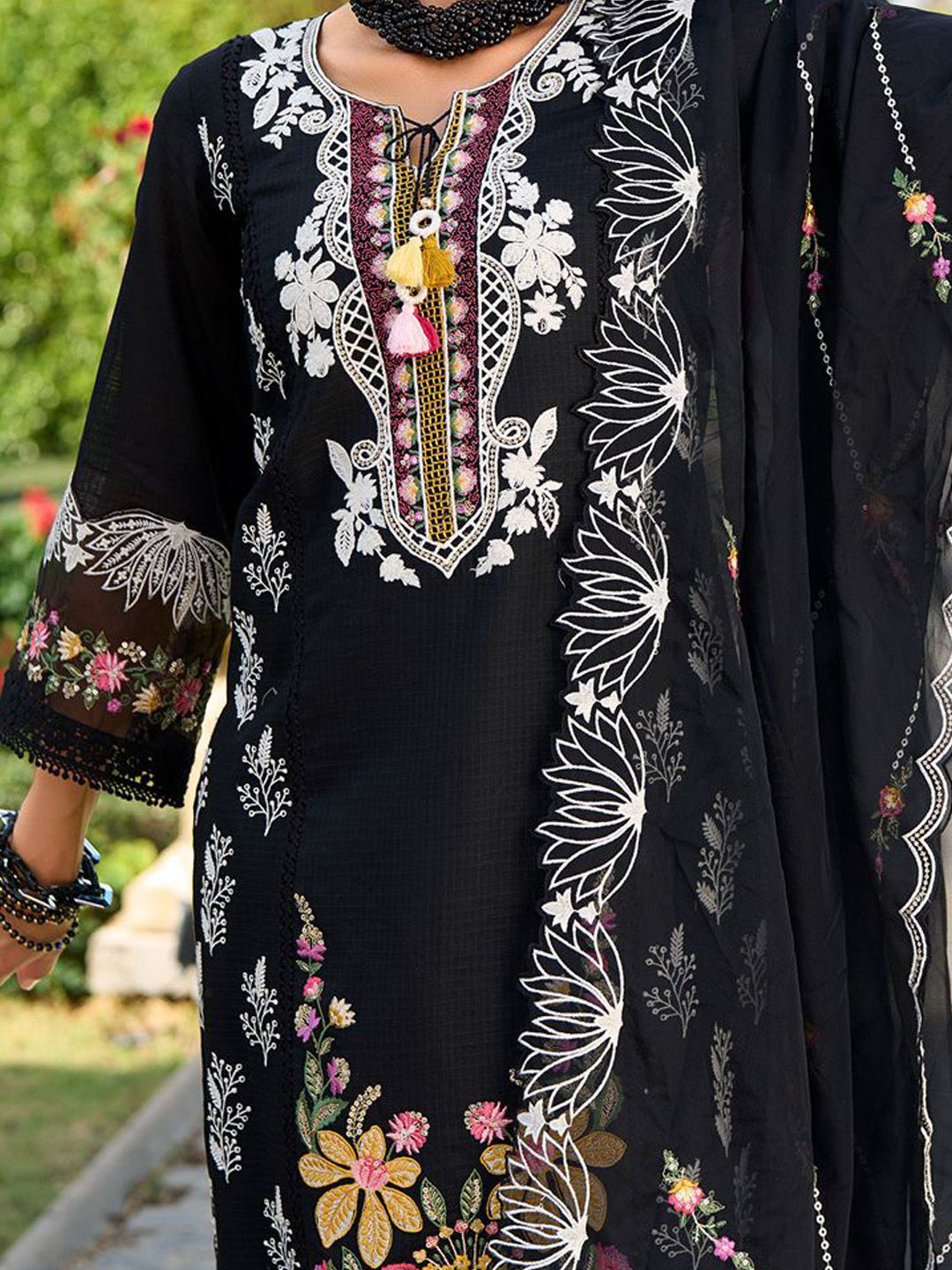 Ethnic Motifs Embroidered Thread Work Pure Cotton Kurta with Trousers & Dupatta