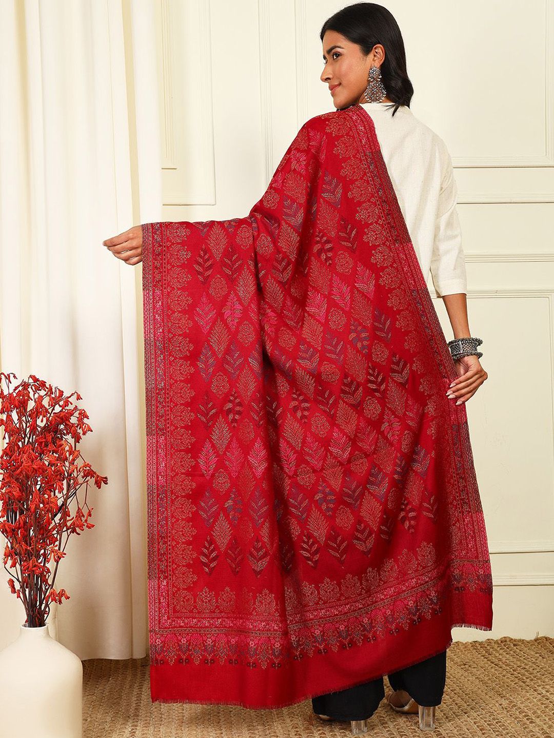 Dhiyona PA Floral Woven Design Woollen Shawl