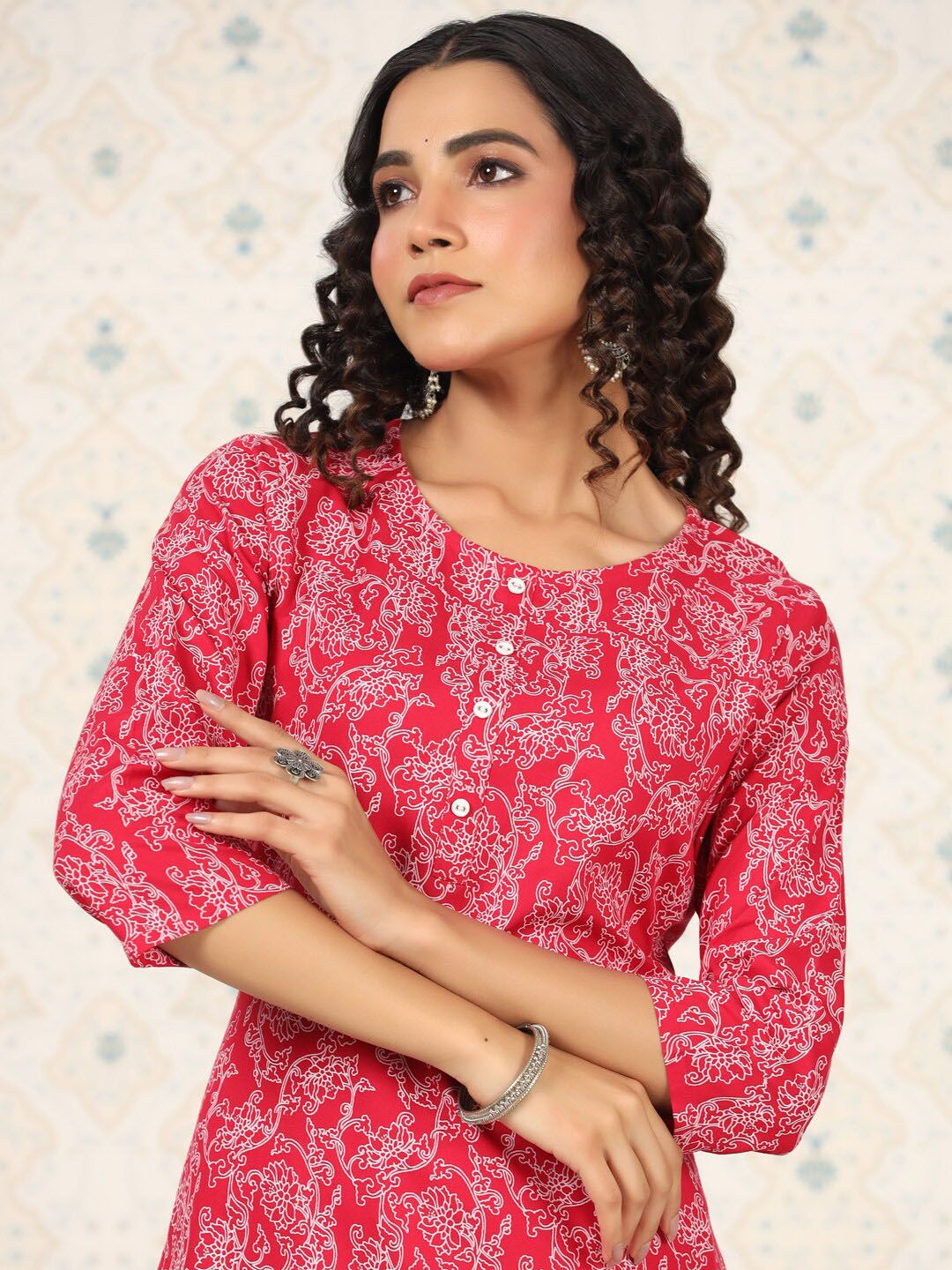 Dhiyona OD  Printed Round Neck Straight Kurta