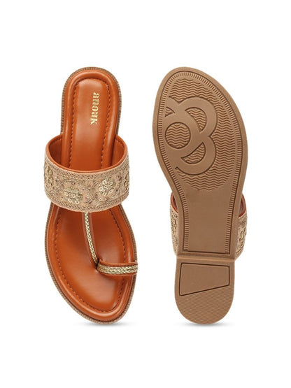 Dhiyona AK Ethnic Embellished One Toe Flats