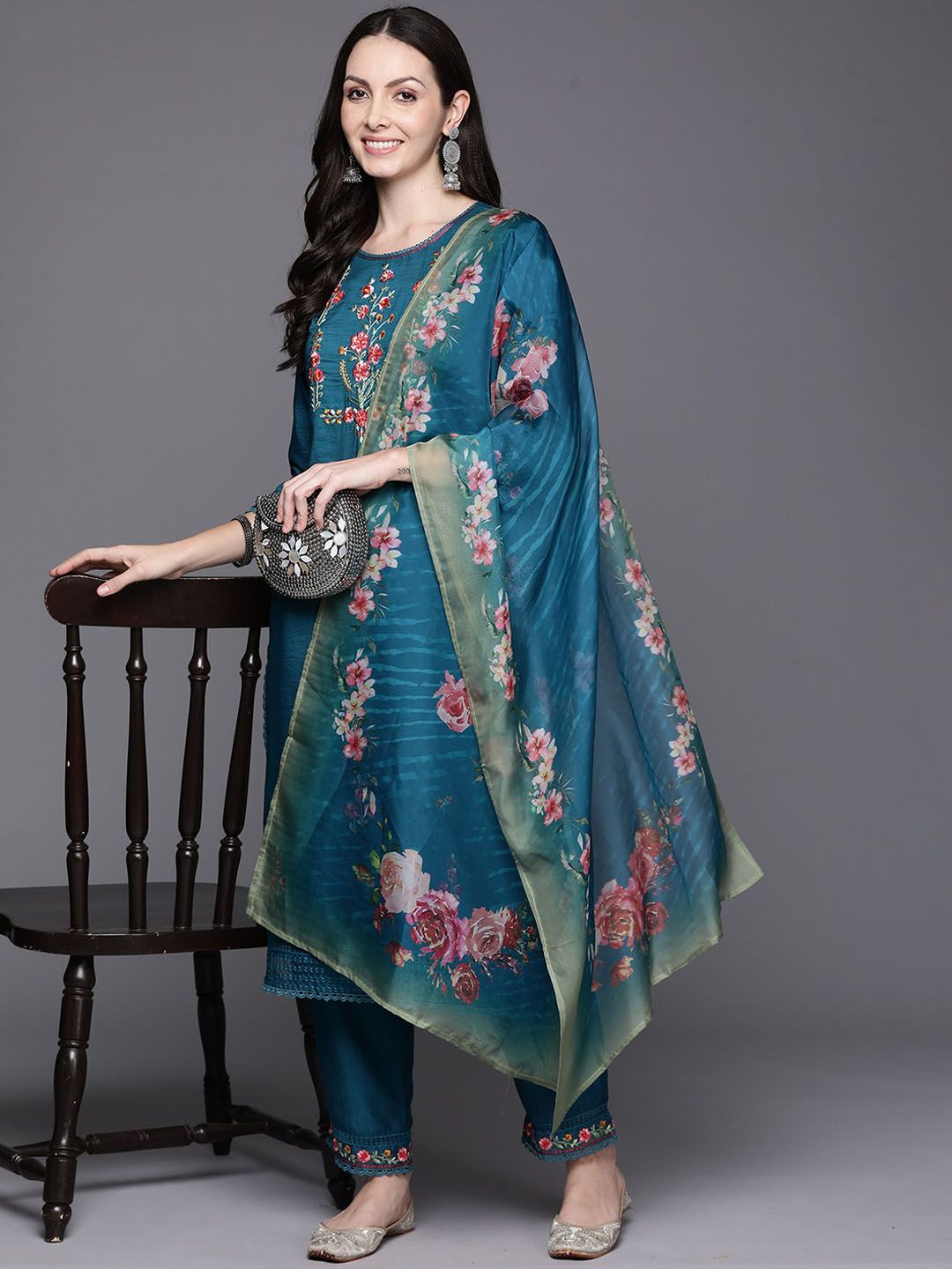 Dhiyona IE Floral Embroidered Thread Work Straight Kurta With Trousers & Dupatta