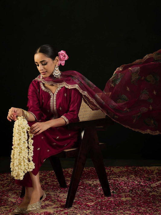 Dhiyona IE Floral Embroidered Straight Kurta with Trousers & Dupatta