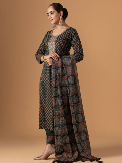 Dhiyona WP Women Ethnic Motifs Printed Cotton Kurta with Trousers & Dupatta