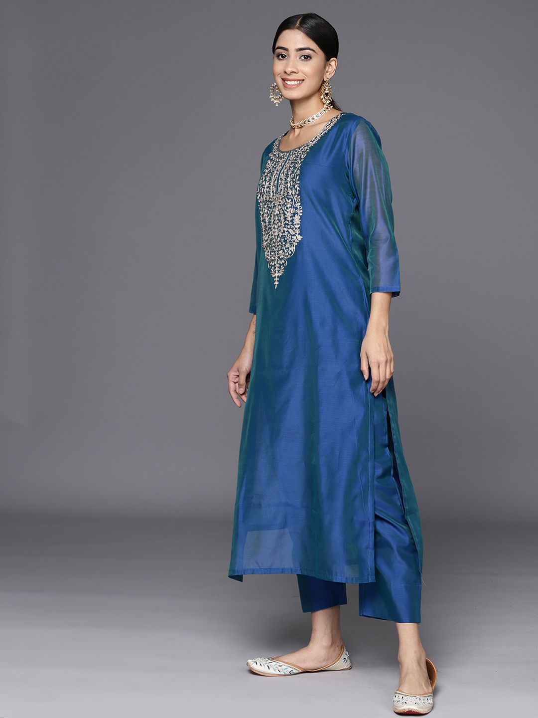 Dhiyona VA Women'sEthnic Motifs Embroidered Regular Chanderi Silk Kurta with Trousers & With Dupatta