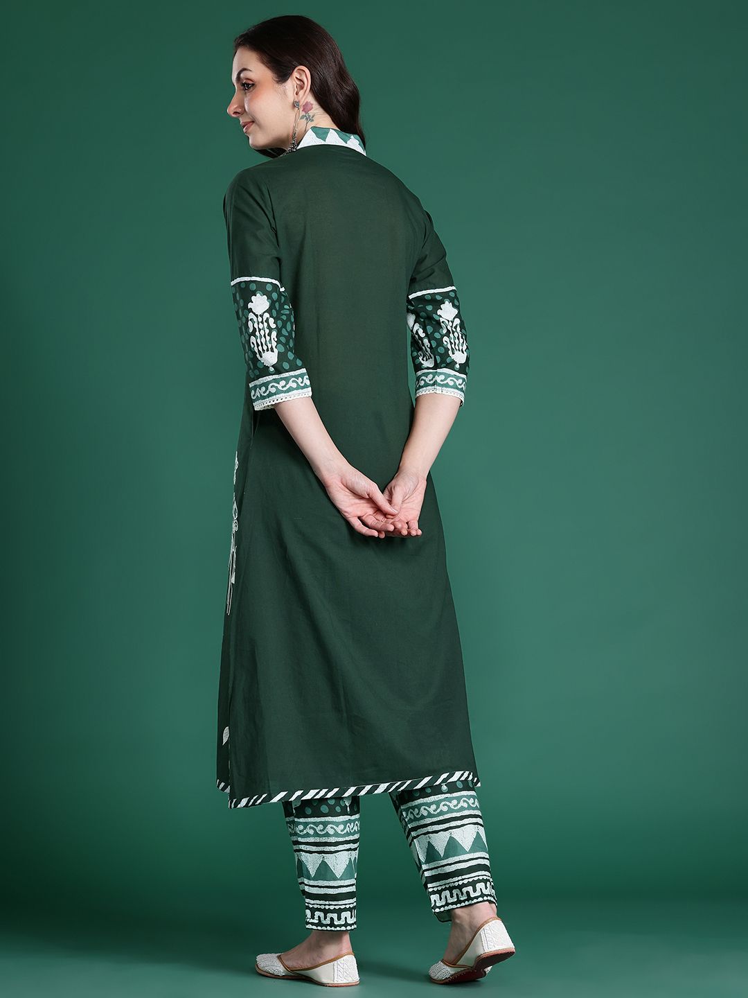 Dhiyona IE Floral Printed Regular Pure Cotton Kurta with Trousers
