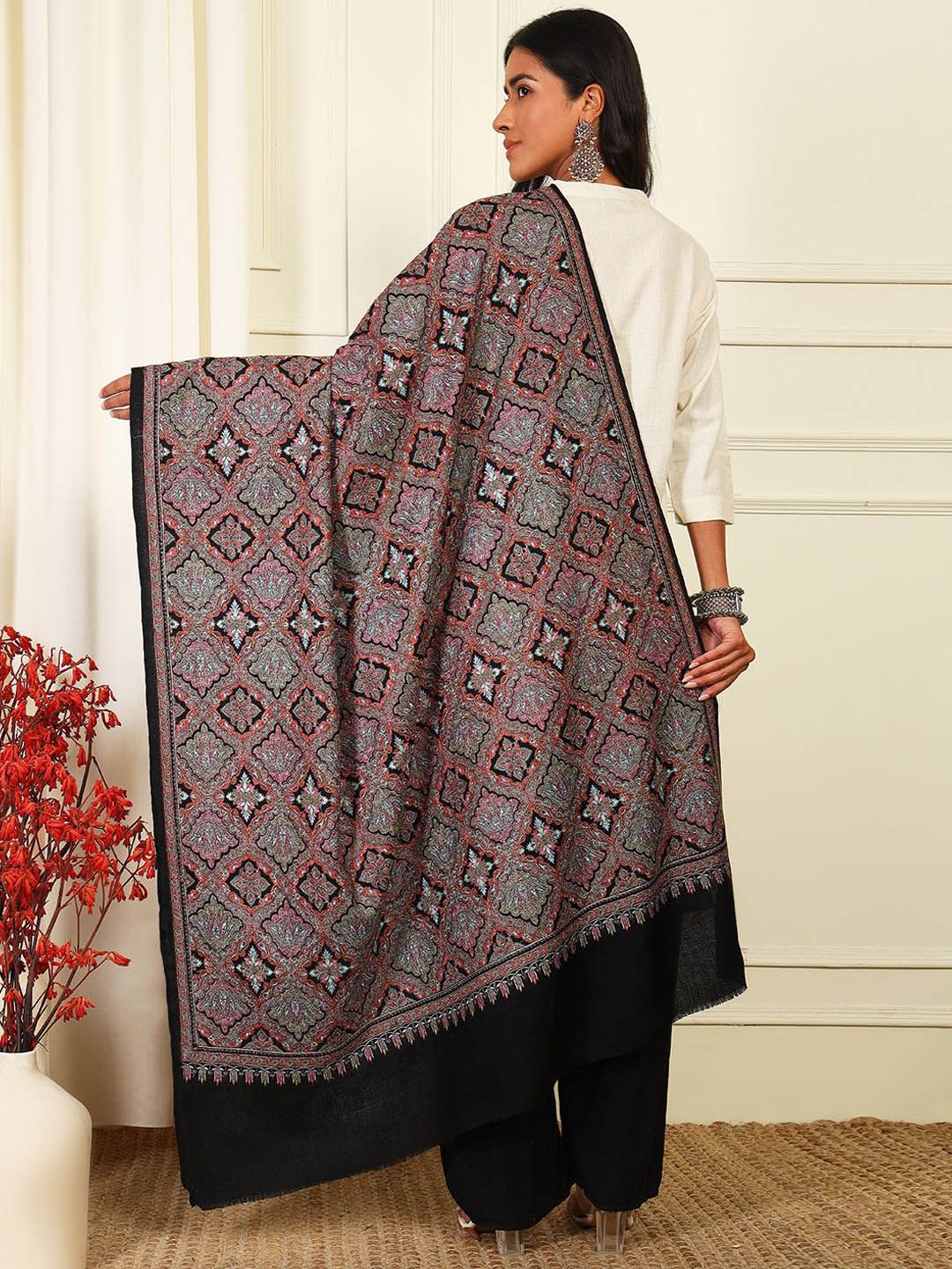 Dhiyona PA Paisley Embroidered Woollen Silk Shawl