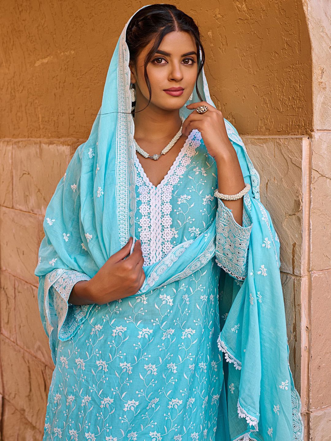 Floral Embroidered Thread Work Pure Cotton Straight Kurta With Trousers & Dupatta