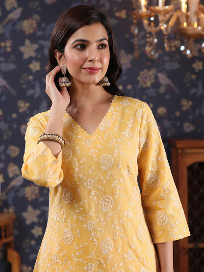 Dhiyona PD Women Ethnic Floral Embroidered Sequined Kurta With Palazzos