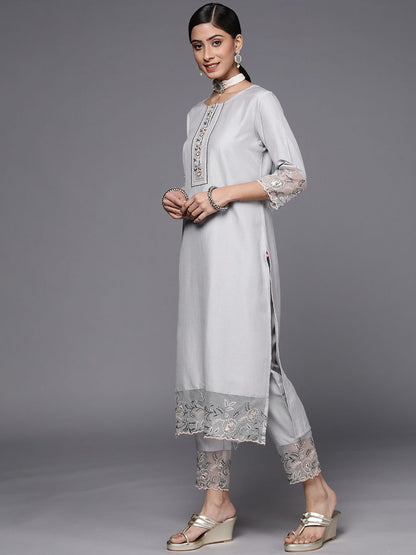Dhiyona VA Women's Grey Floral Embroidered Thread Work Kurta with Trousers & With Dupatta