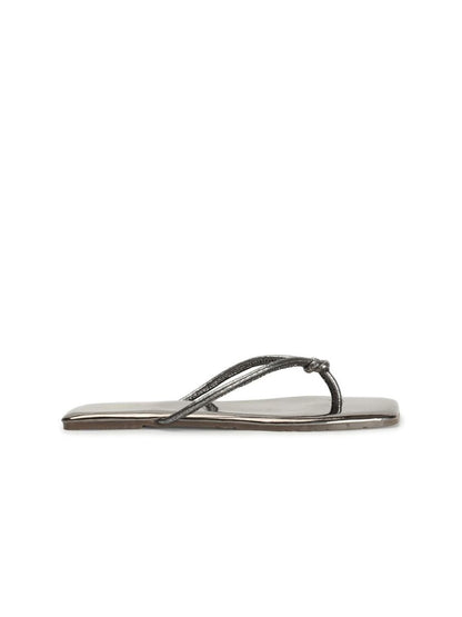 Dhiyona AK Silver-Toned Knotted Textured Open Toe Flats