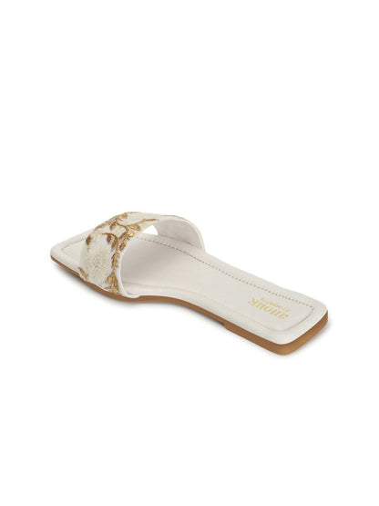 Dhiyona AK White & Gold-Toned Embroidered Open Toe Flats