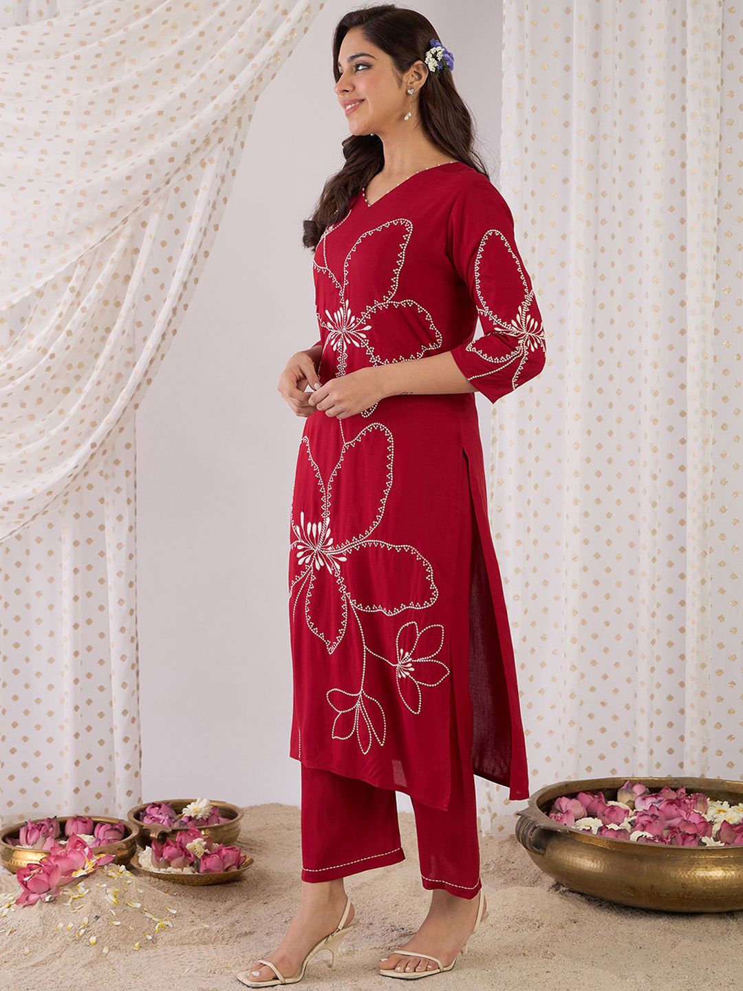 Dhiyona IE Embroidered Three-Quarter Sleeves Tunic With Palazzo