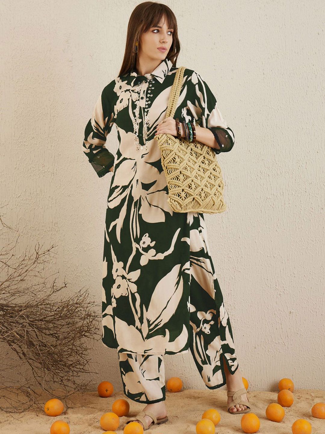 Floral Printed Shirt Collar Straight Kurta With Trousers