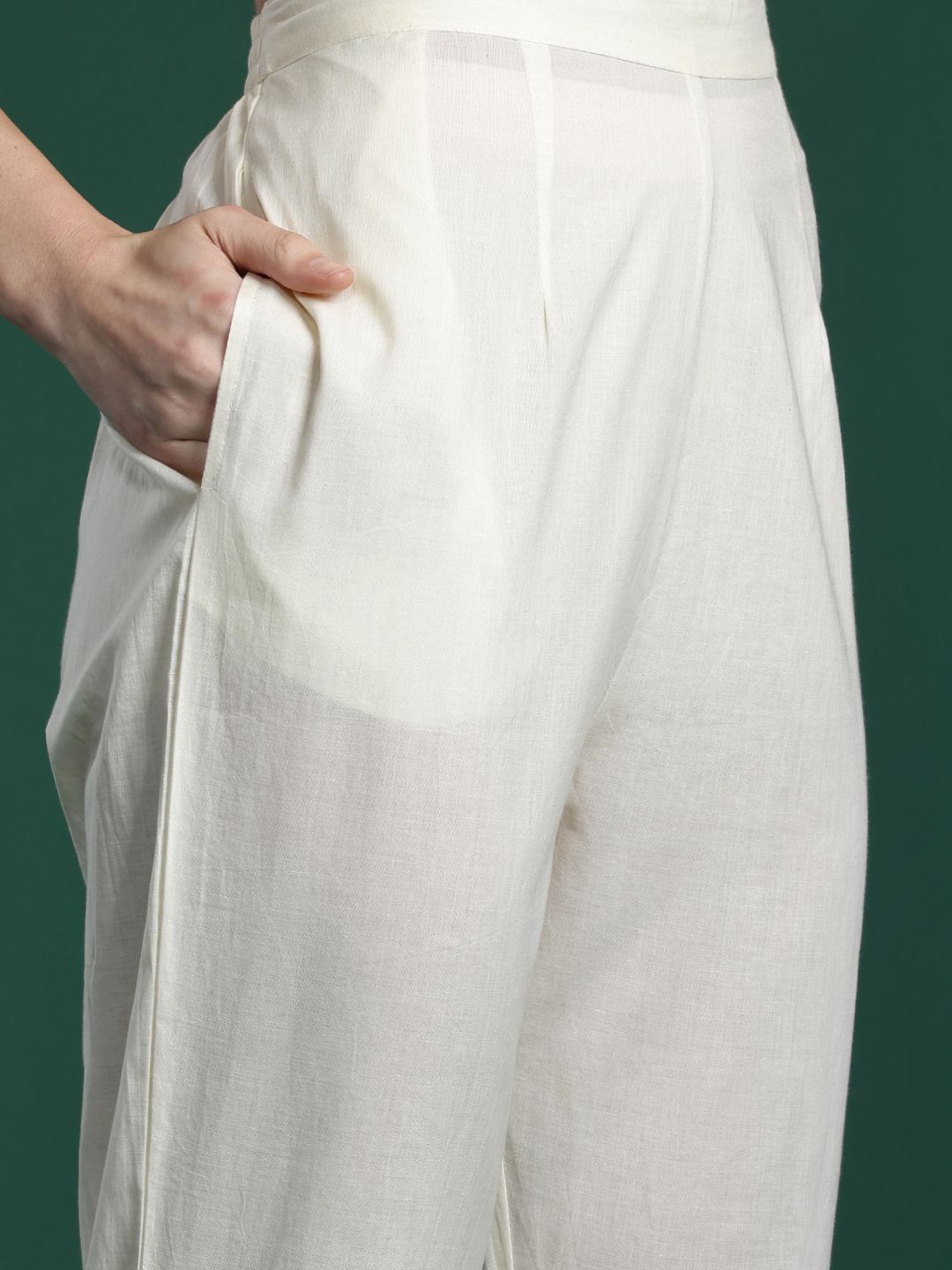 Floral Embroidered Thread Work Pure Cotton Kurta with Trousers & With Dupatta