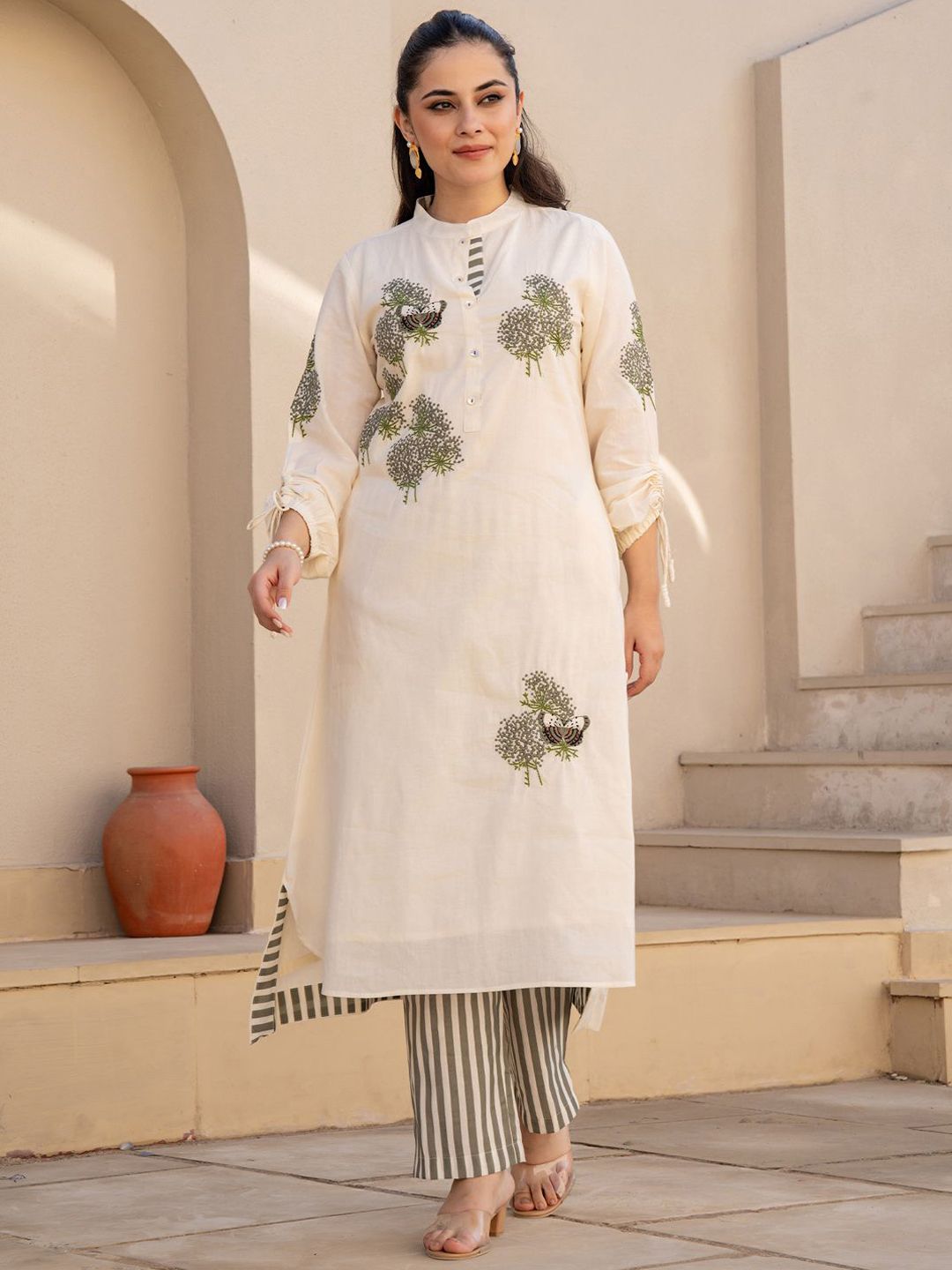Floral Embroidered Mandarin Collar Pure Cotton A Line Kurta With Trousers