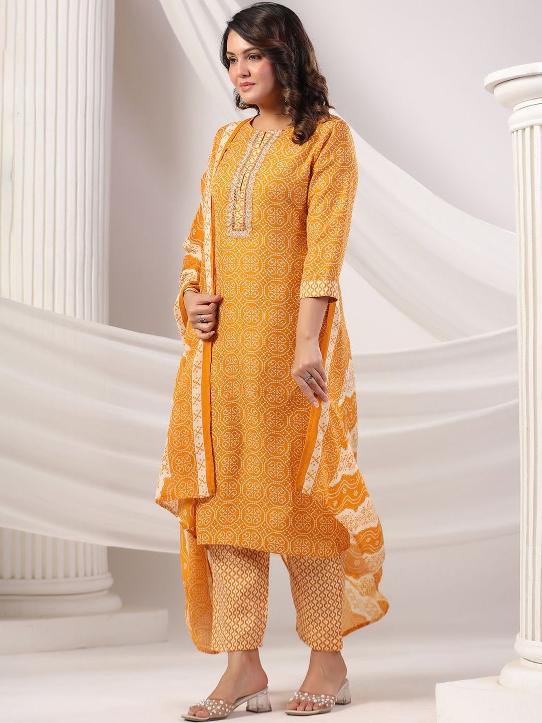 Women Ethnic Motifs Printed Cotton Kurta with Trousers & Dupatta