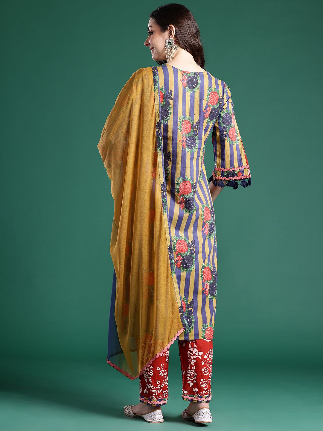 Floral Printed Regular Pure Cotton Kurta with Trousers & Dupatta