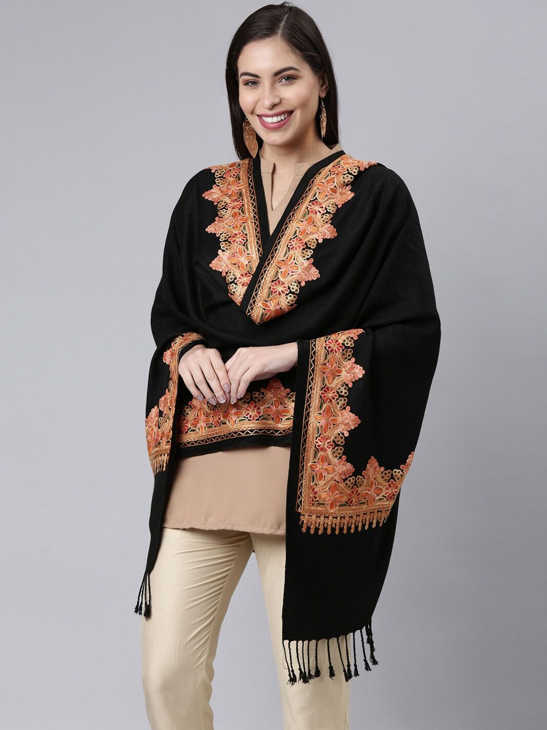 Dhiyona PA Women Black Aari Embroidered Shawl