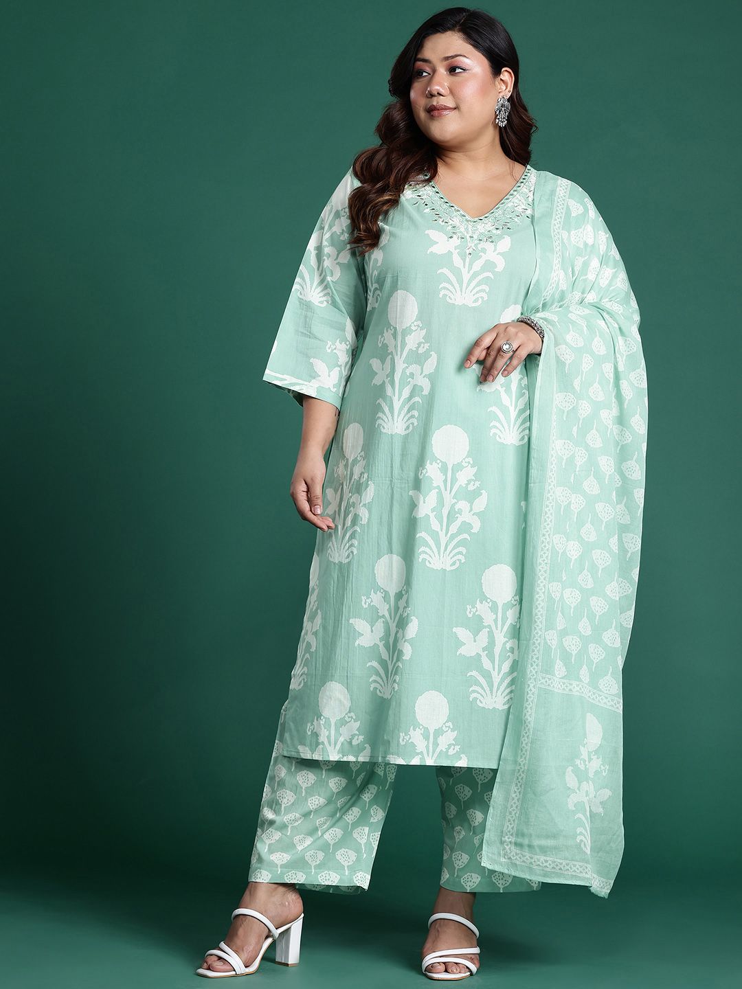 Plus Size Floral Embroidered Mirror Work Pure Cotton Kurta Set