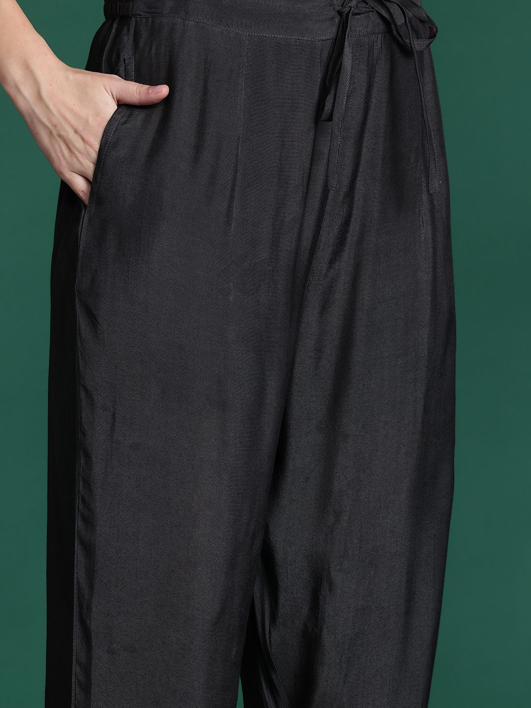 Floral Printed Regular Beads and Stones Kurta with Trousers & Dupatta