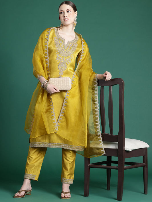 Dhiyona IE Ethnic Motifs Yoke Design Sequinned Kurta With Trousers & Dupatta