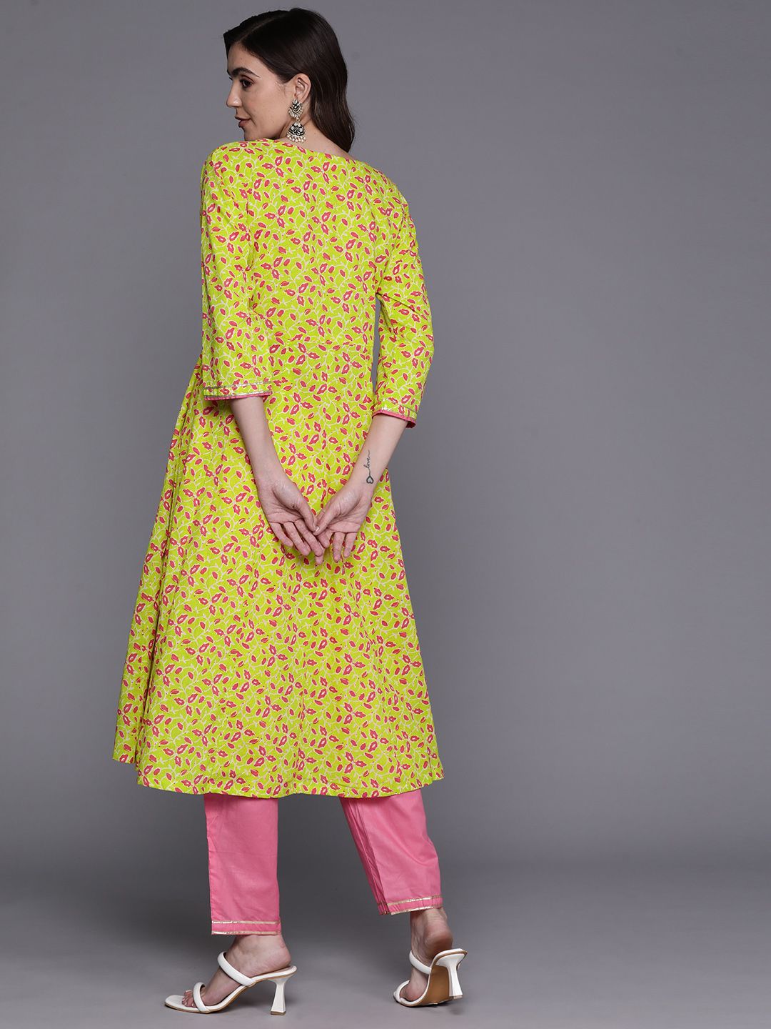 Dhiyona IE Floral Printed Empire Gotta Patti Pure Cotton Kurta With Trousers