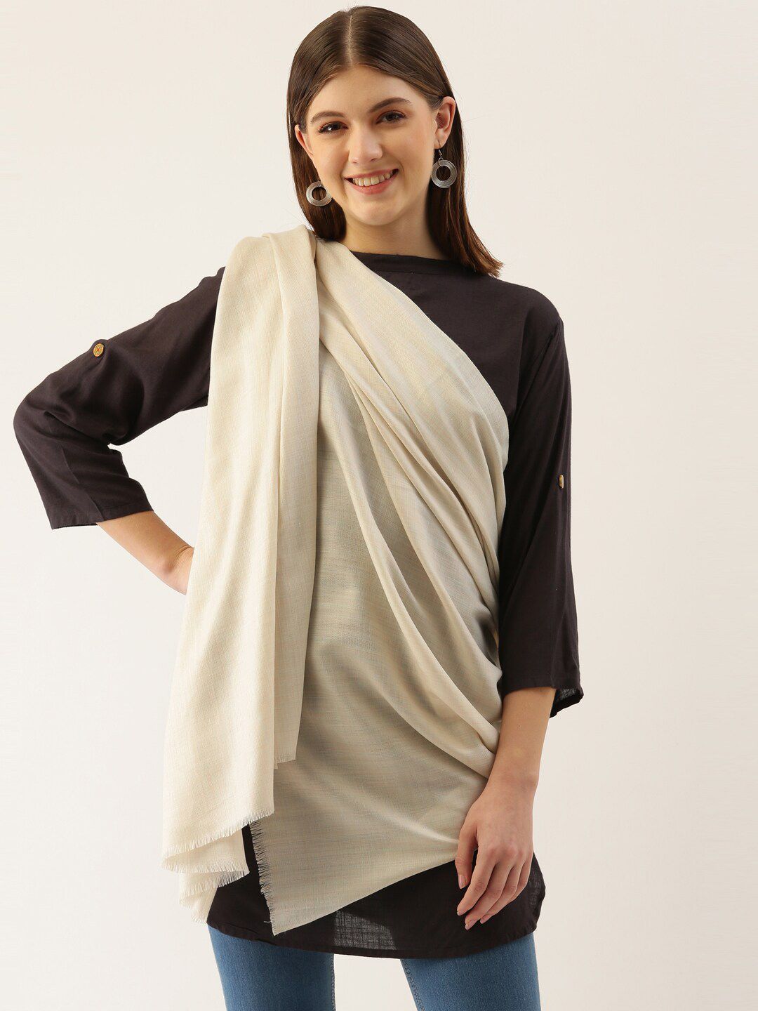 Dhiyona PA Women White Solid Shawl