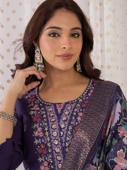 Floral Embroidered Thread Work Straight Kurta With Trousers & Dupatta