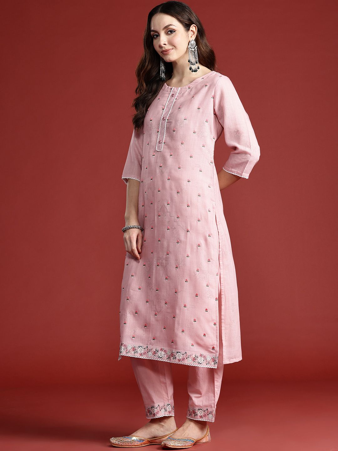 Floral Embroidered Thread Work Linen Kurta with Trousers & With Dupatta