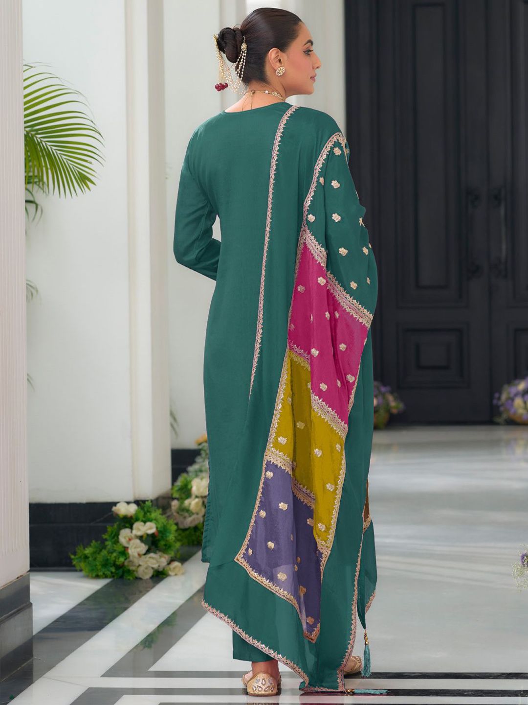 Dhiyona IE Women Ethnic Motifs Embroidered Regular Mirror Work Kurta with Trousers & With Dupatta