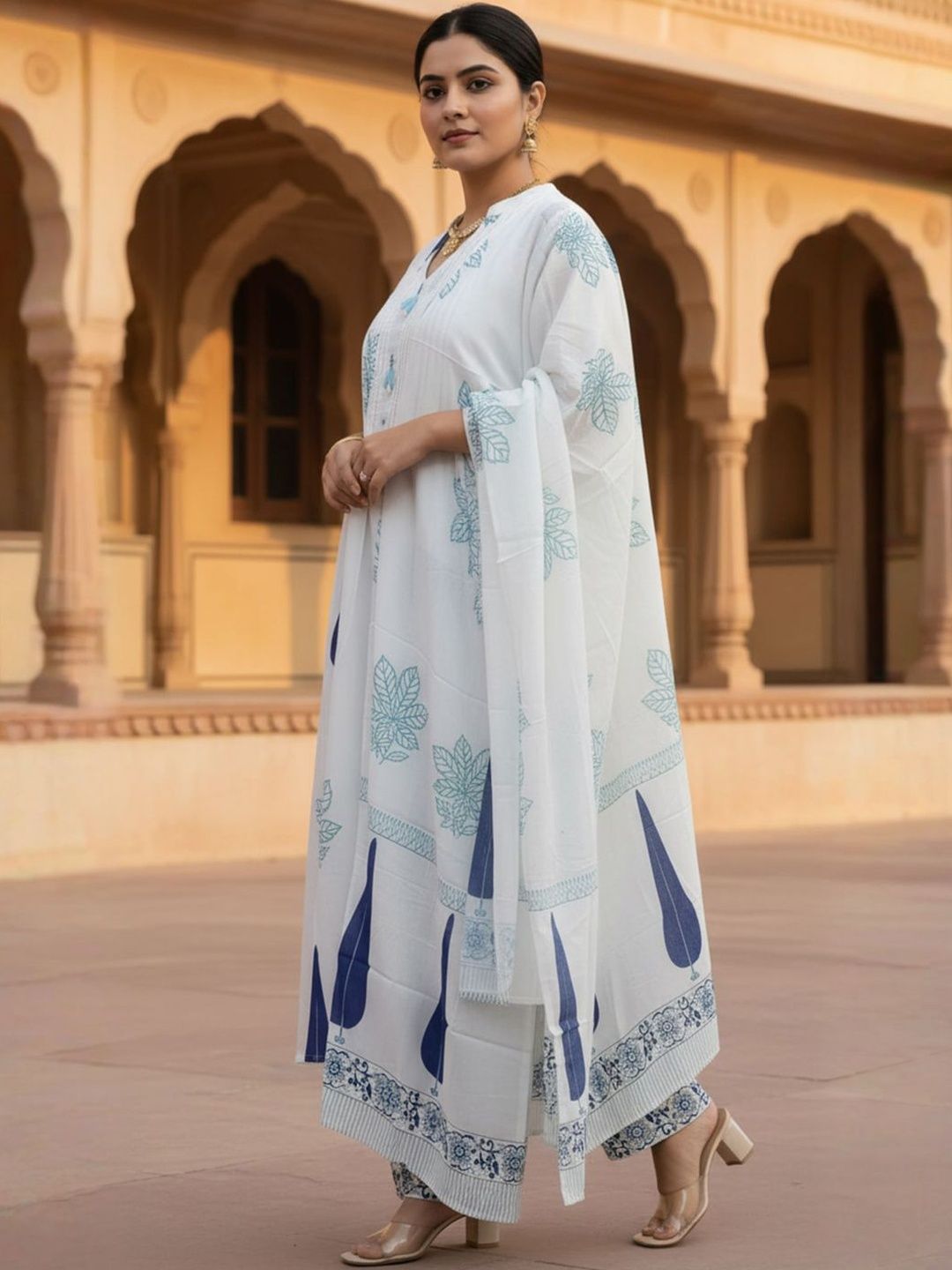 Women Printed Regular Thread Work Pure Cotton Kurta with Trousers & Dupatta