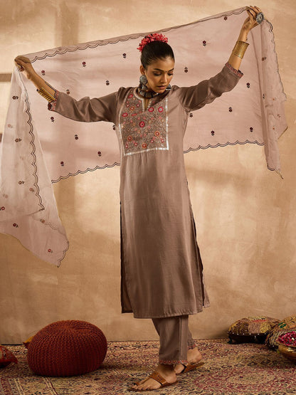 Dhiyona IE Women Ethnic Motifs Embroidered Regular Thread Work Kurta with Trousers & With Dupatta