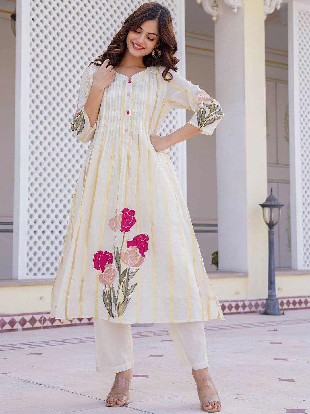 Women Floral Printed Regular Pure Cotton Kurta with Trousers