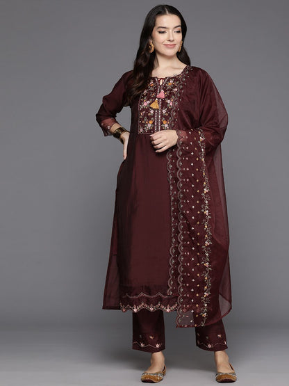 Dhiyona IE Women Floral Embroidered Regular Sequinned Kurta with Trousers & With Dupatta