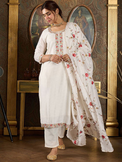 Dhiyona IE Floral Yoke Design Thread Work Straight Kurta With Trousers And Dupatta